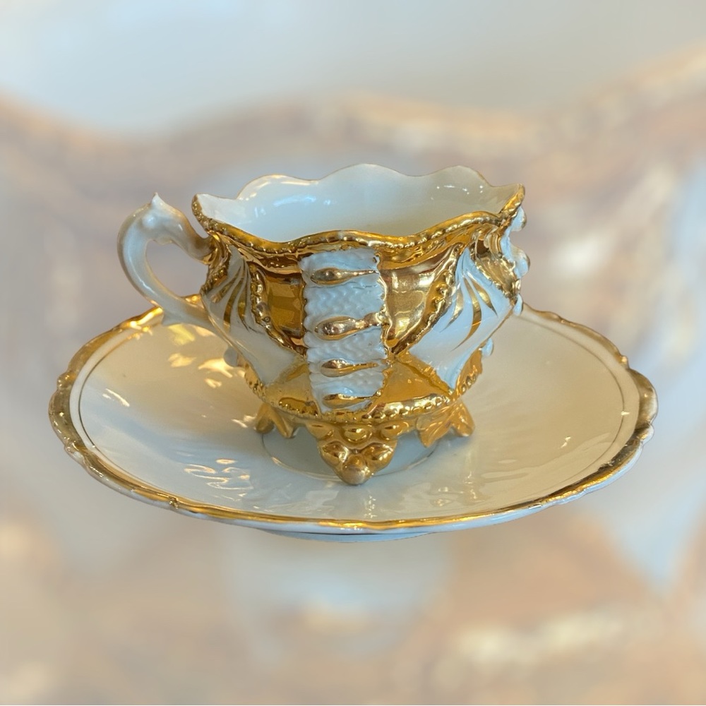 Vintage Meissen Style B-Form Demitasse Footed Cup Saucer Set White Gold